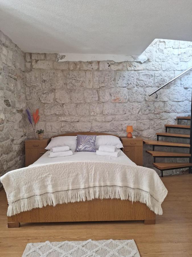 Apartment Tonka Trogir Bagian luar foto